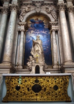 Santa Maria della Salute Interior