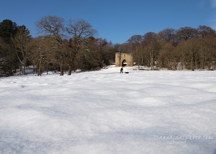 Roundhay Park Castle - 20130126-roundhay-park-castle-snow.jpg