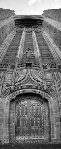 20140216-liverpool-cathedral-entrance.jpg