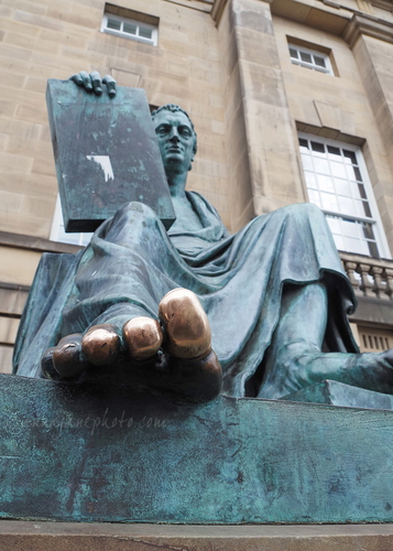 20250419-david-hume-statue.jpg